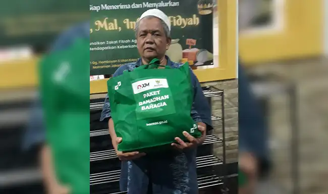 XM 攜手 BAZNAS 援助雅加達貧困家庭